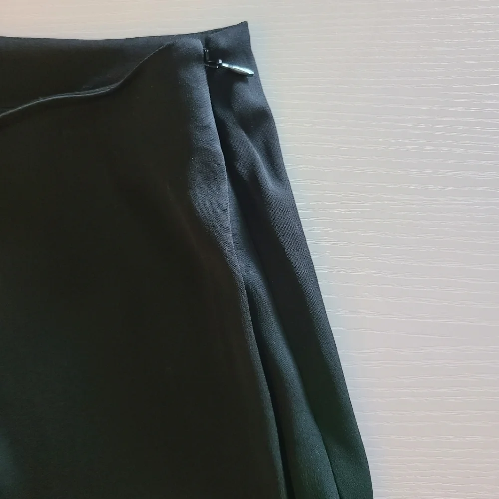 BY MALENE BIRGER Leela Fluted Skirt, Size 10, Black, NWT
